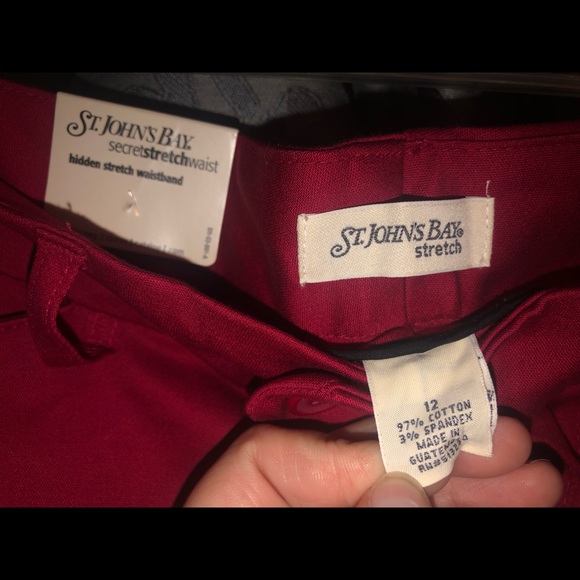 St.John’s Bay stretch capri - Picture 3 of 4